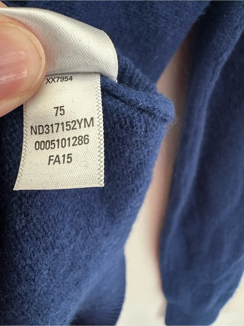 1901 Nordstrom Mens L Blue Merino Wool Cashmere Blend V-Neck Sweater Slim Fit